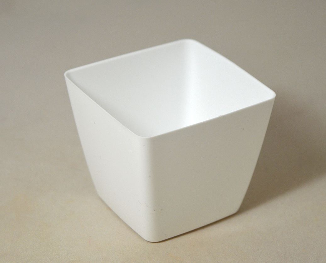 Obal plast kwadrat 8x8cm bílý